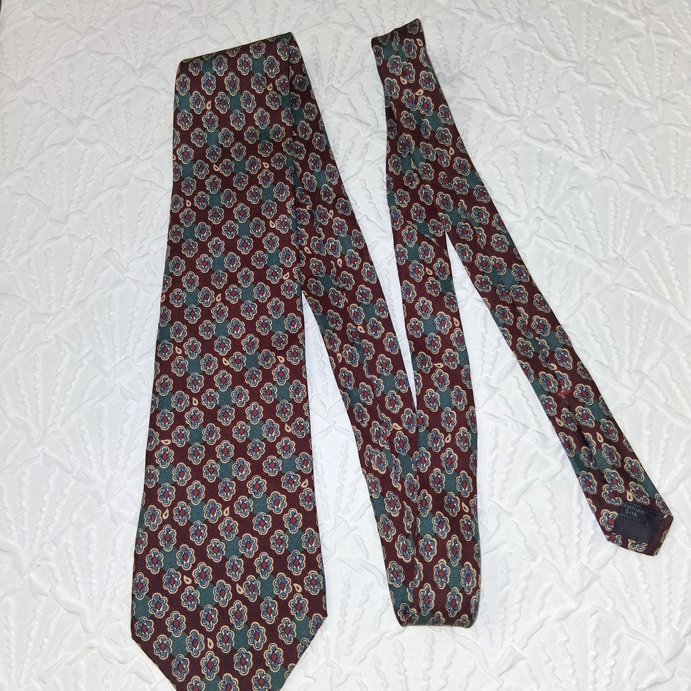 Stafford Burgundy and Blue Patterned Tie